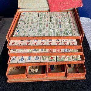 1923 Mahjong boxed tiles/game